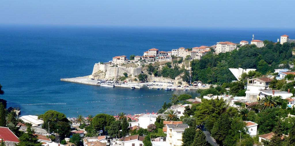 Familien Apartment Zeno Ulcinj Buitenkant foto